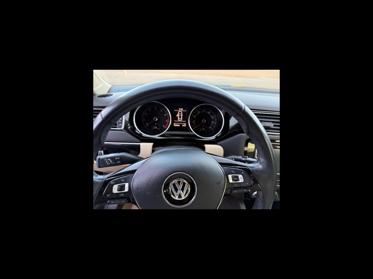 Volkswagen Jetta SEL 6A 2016