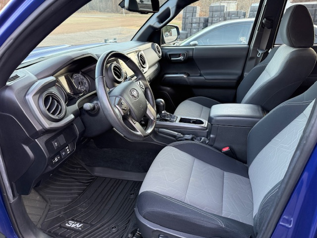 Toyota Tacoma SR5 Double Cab Long Bed V6 6AT 4WD 2022