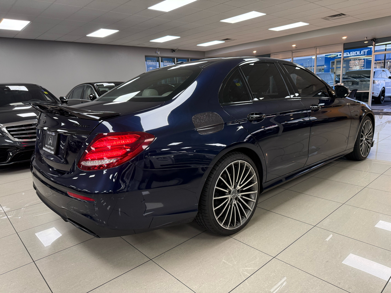 Mercedes-Benz E-Class E300 Luxury 4MATIC Sedan 2017