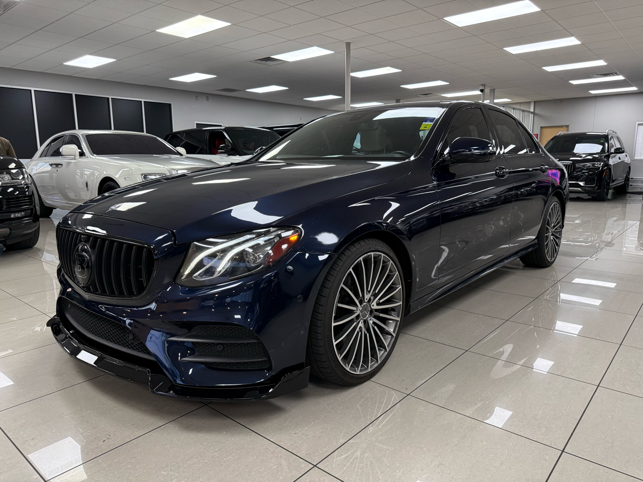 Mercedes-Benz E-Class E300 Luxury 4MATIC Sedan 2017