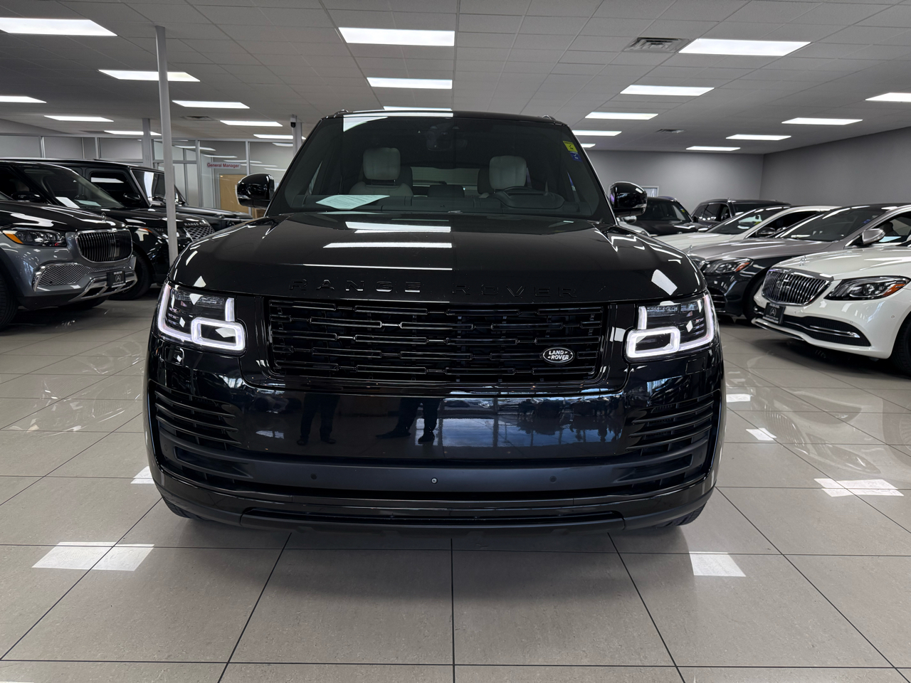 2019 Land Rover Range Rover HSE photo 4