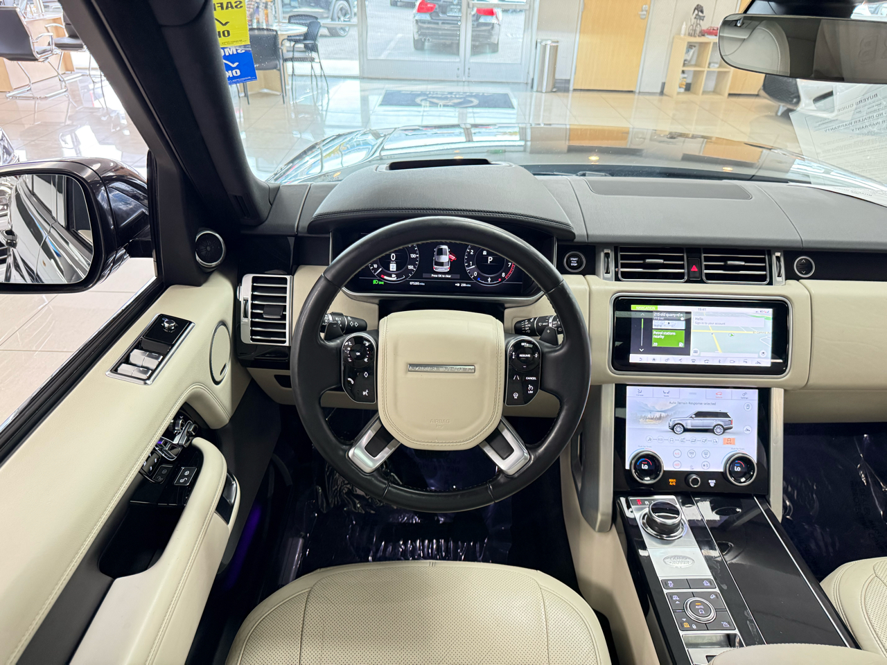2019 Land Rover Range Rover HSE photo 12