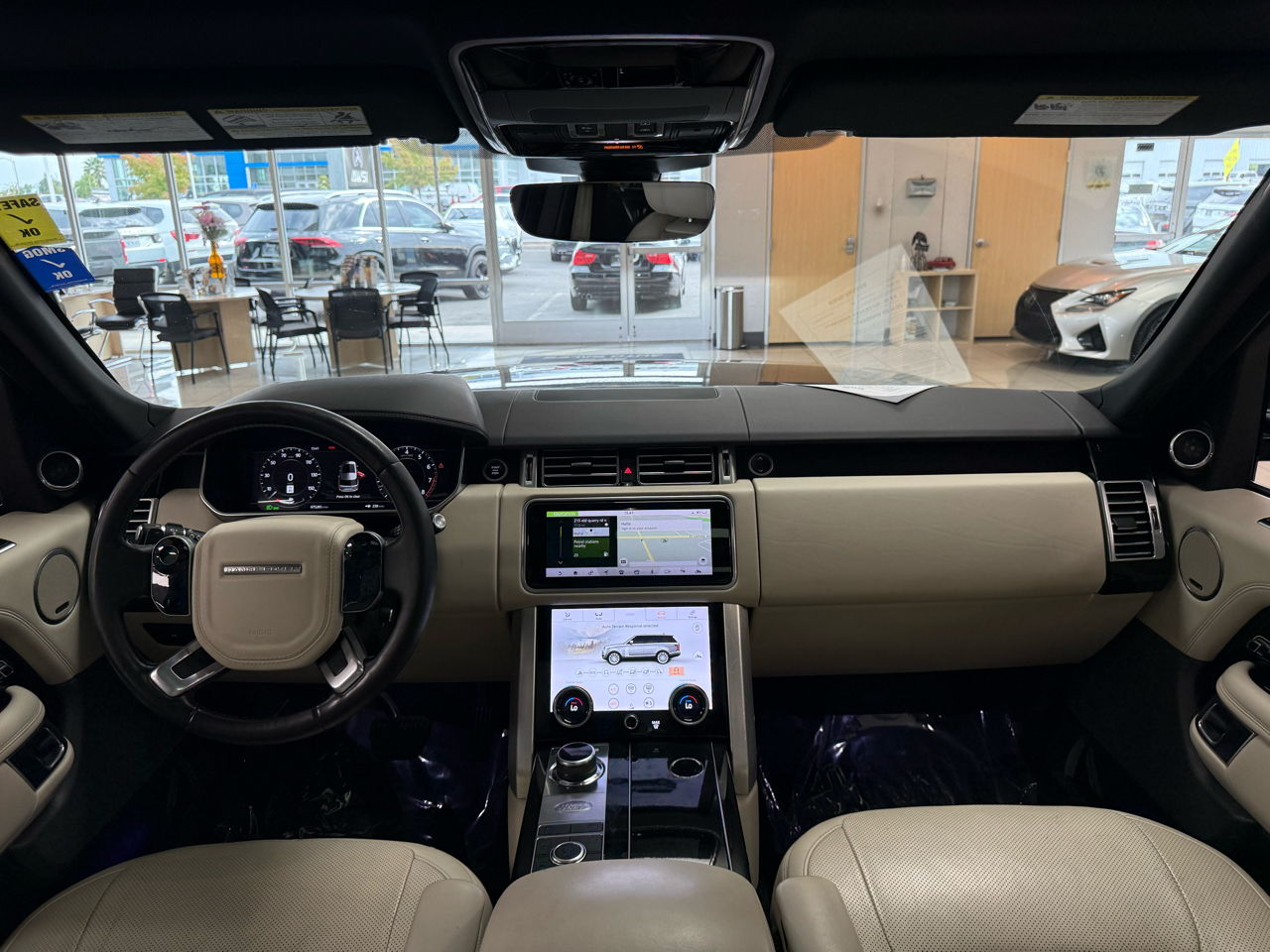 2019 Land Rover Range Rover HSE photo 11