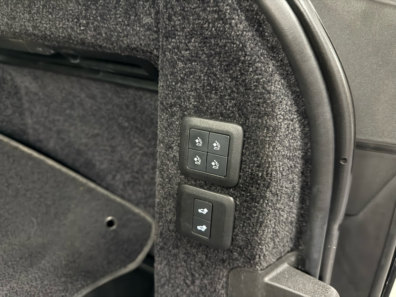 2020 Land Rover Range Rover P525 HSE photo 32