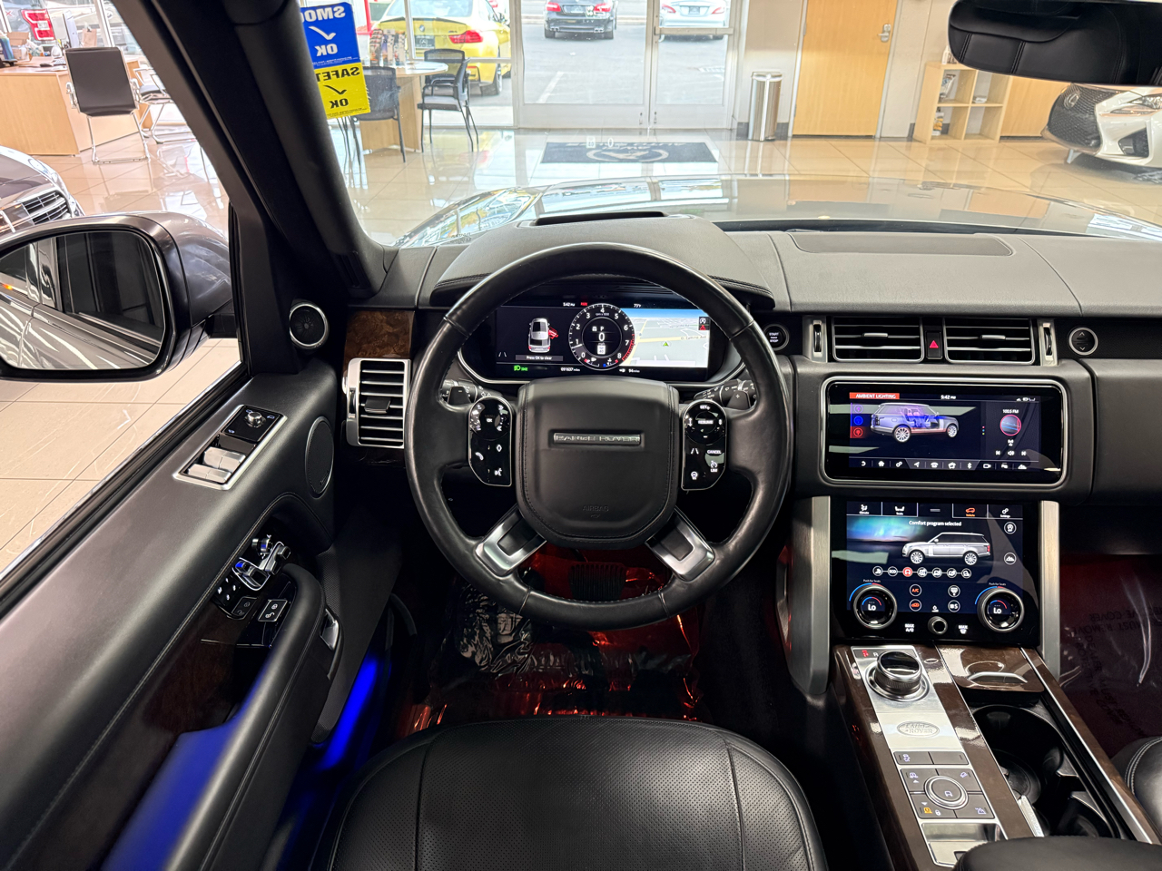 2020 Land Rover Range Rover P525 HSE photo 10
