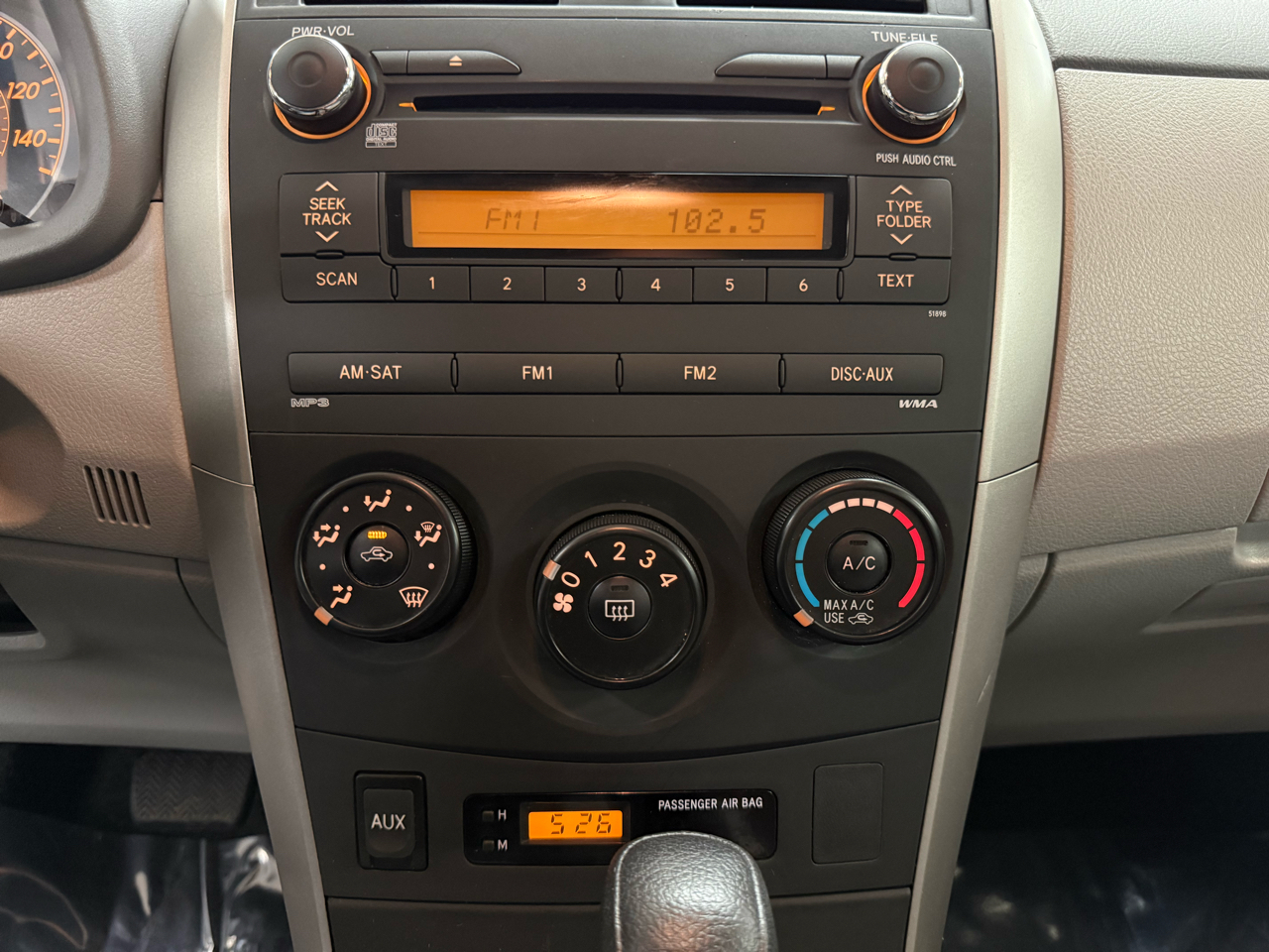 Toyota Corolla LE 2010 Toyota Corolla LE 2010