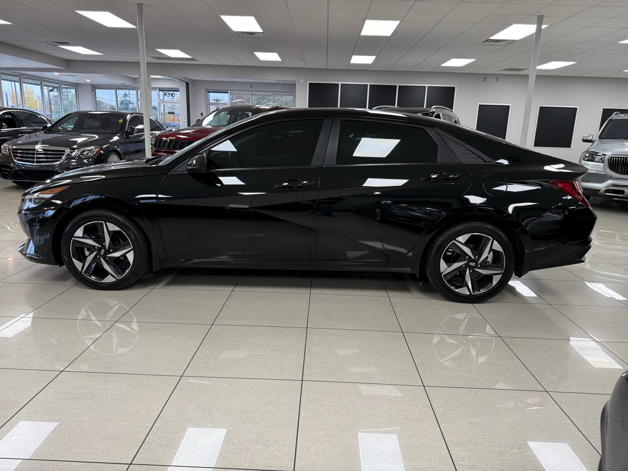 Hyundai Elantra SEL 2023