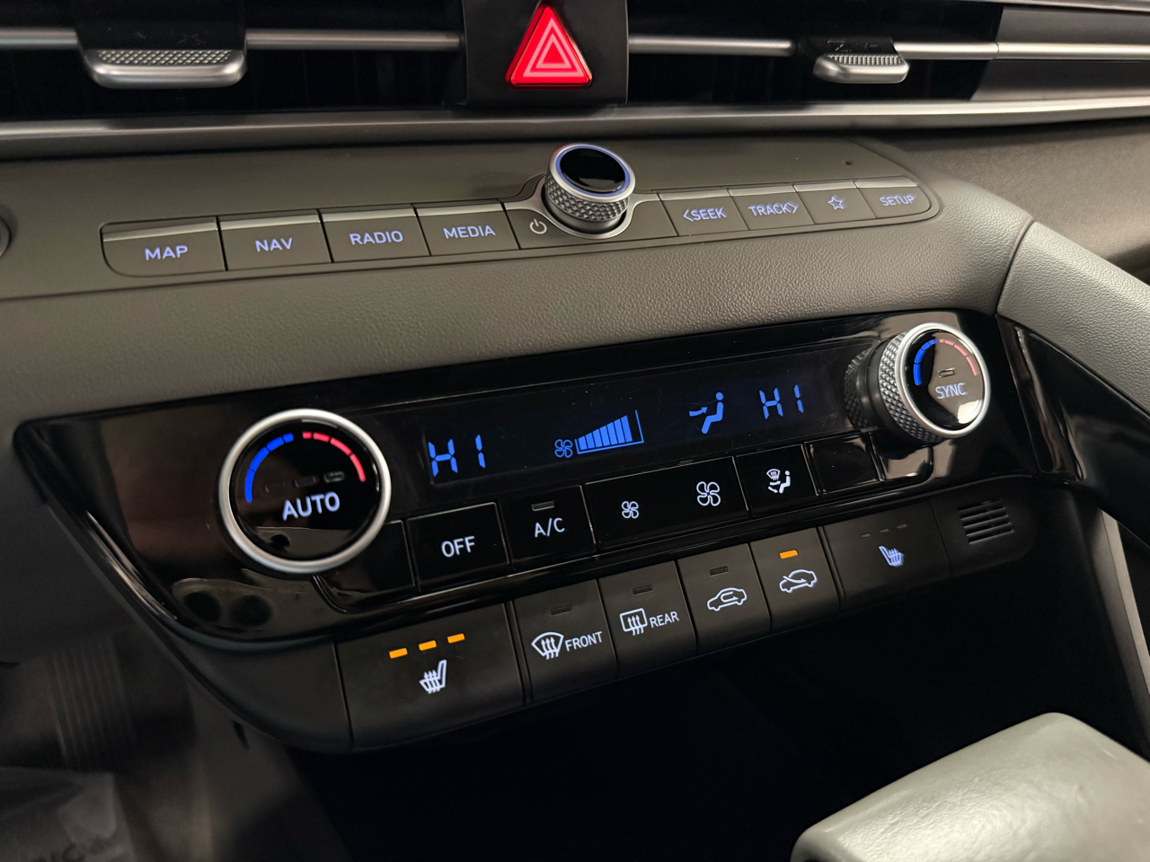 Hyundai Elantra SEL 2023