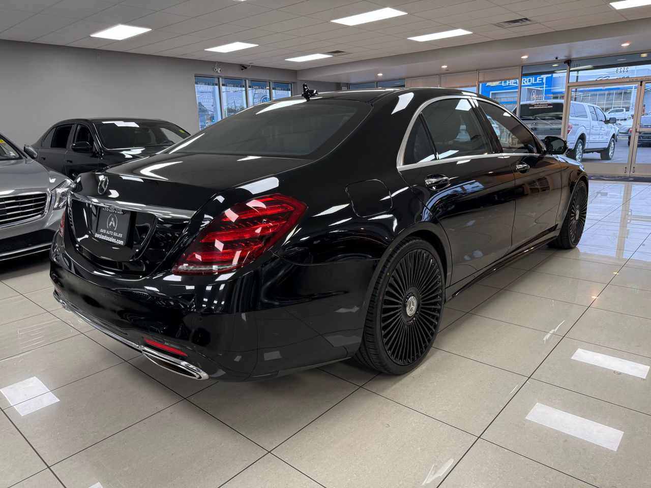 Mercedes-Benz S-Class S560 2018