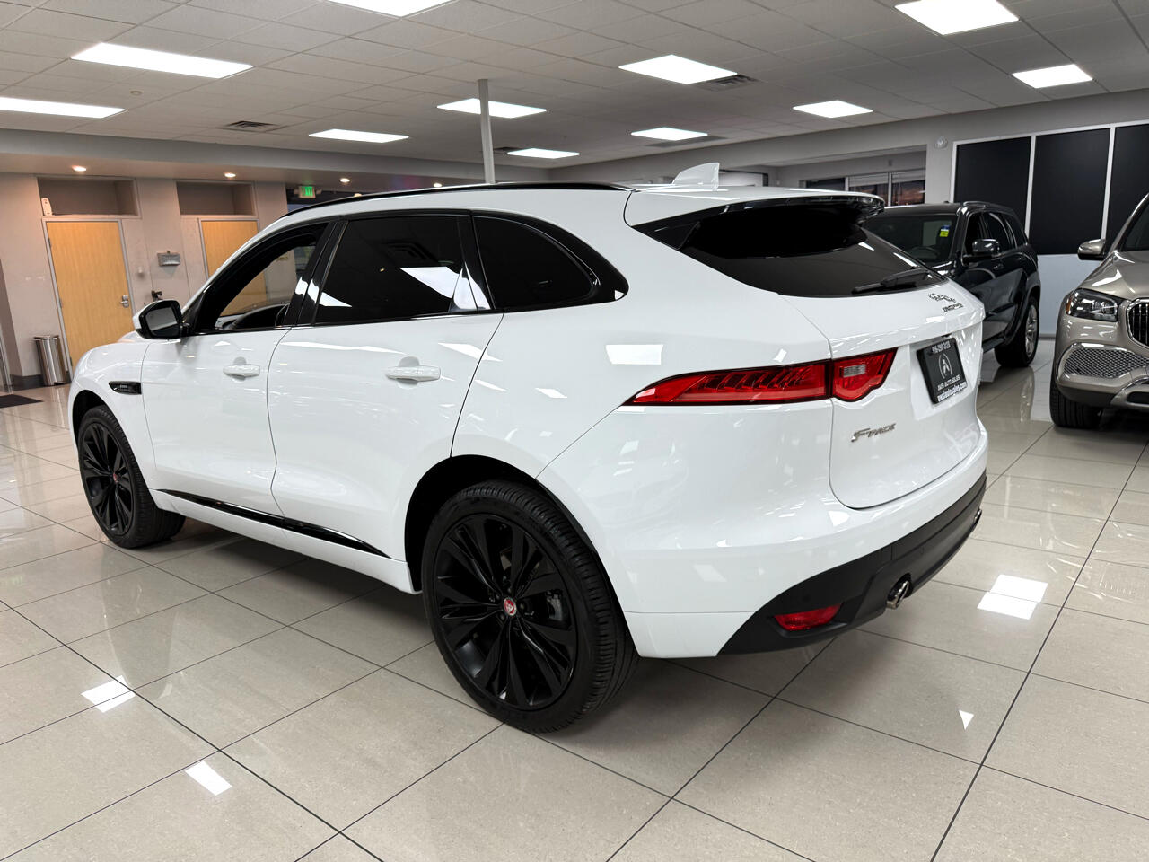Jaguar F-Pace 25t R-Sport 2019