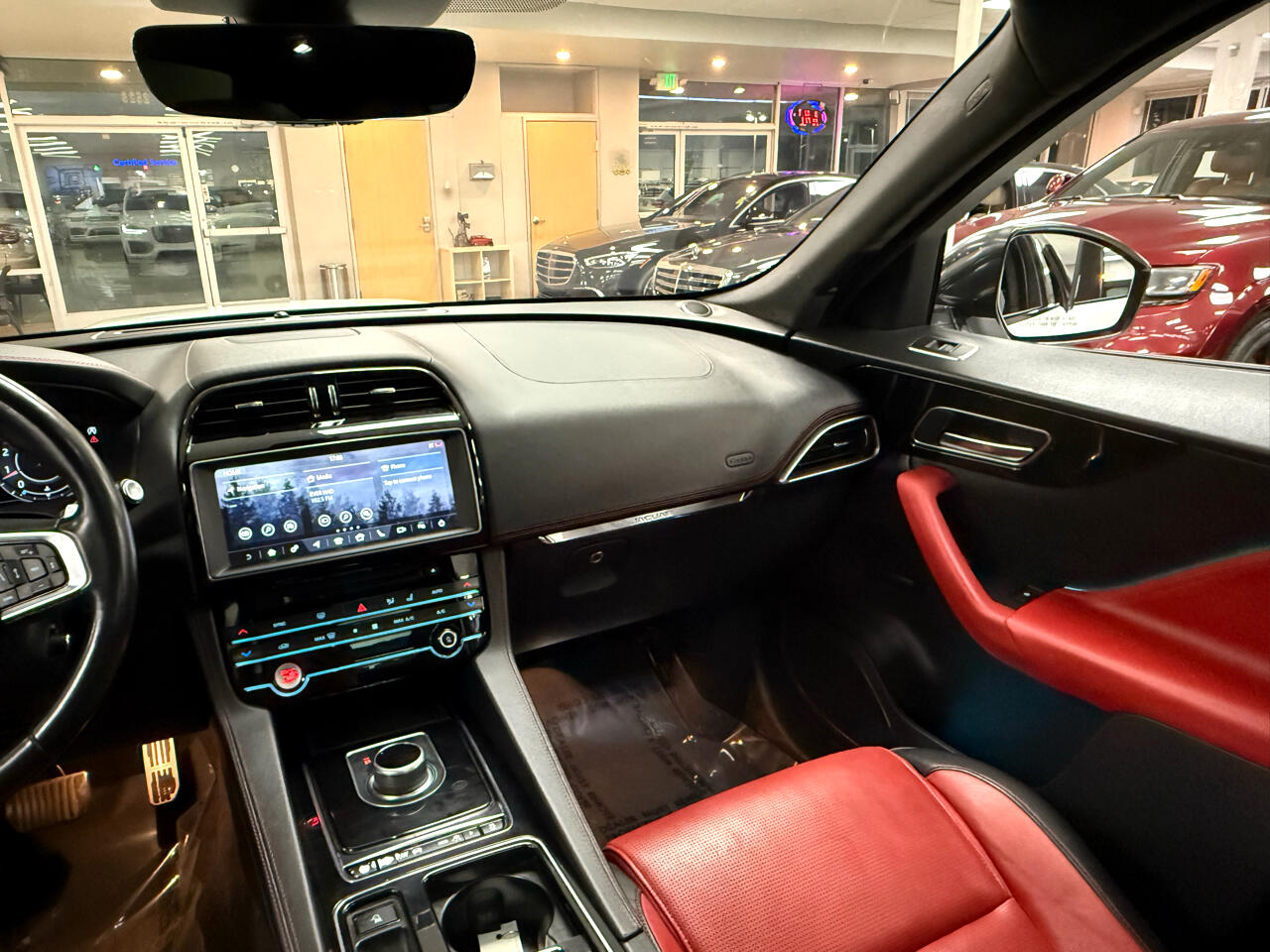 Jaguar F-Pace 25t R-Sport 2019