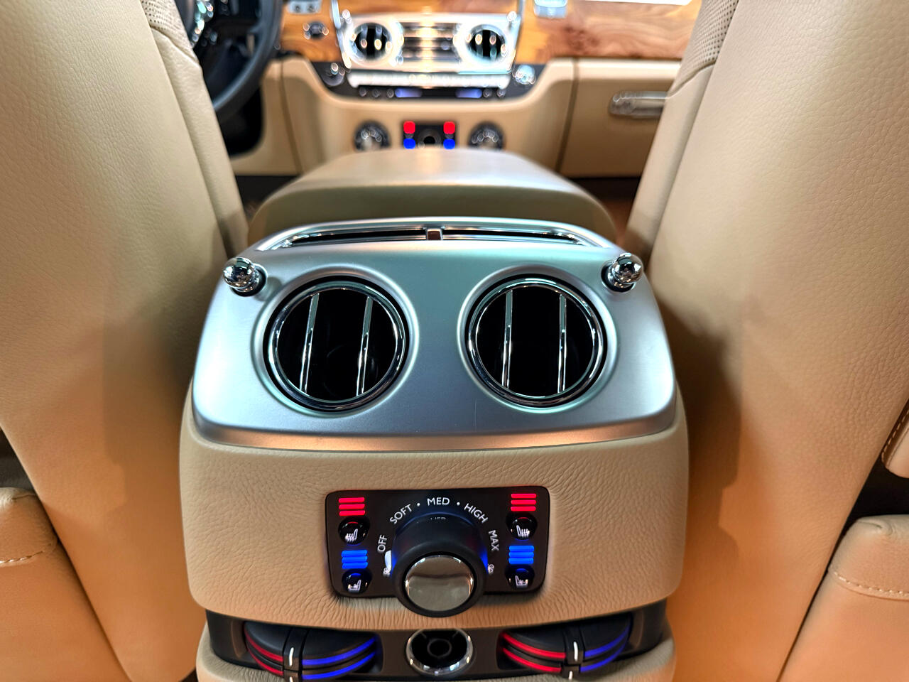 Rolls-Royce Ghost Sedan 2011