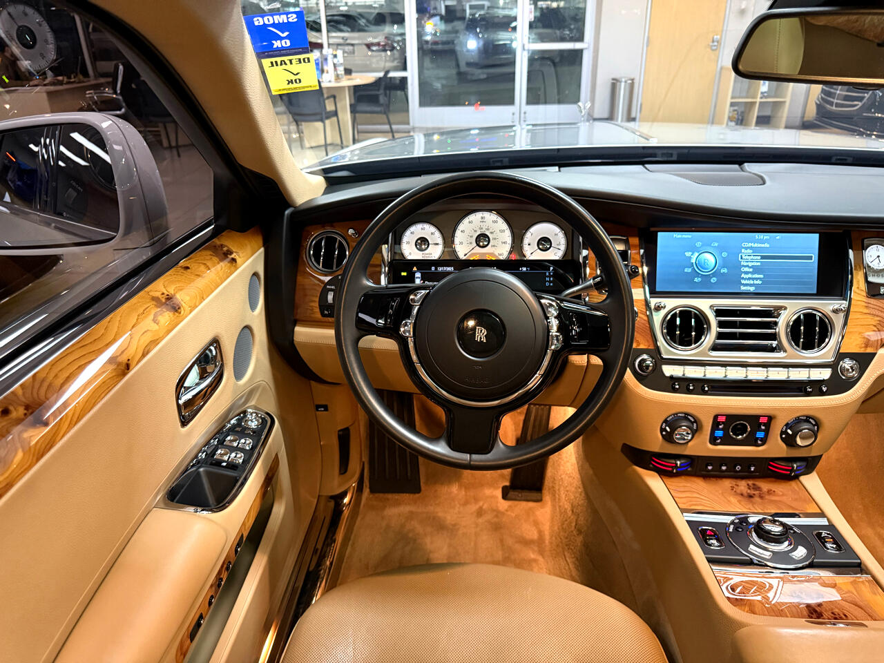 Rolls-Royce Ghost Sedan 2011