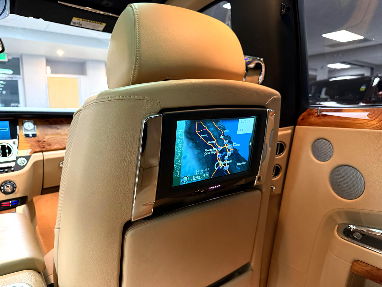 Rolls-Royce Ghost Sedan 2011