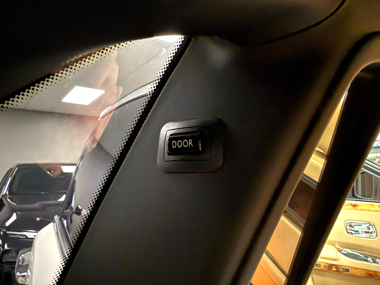 Rolls-Royce Ghost Sedan 2011