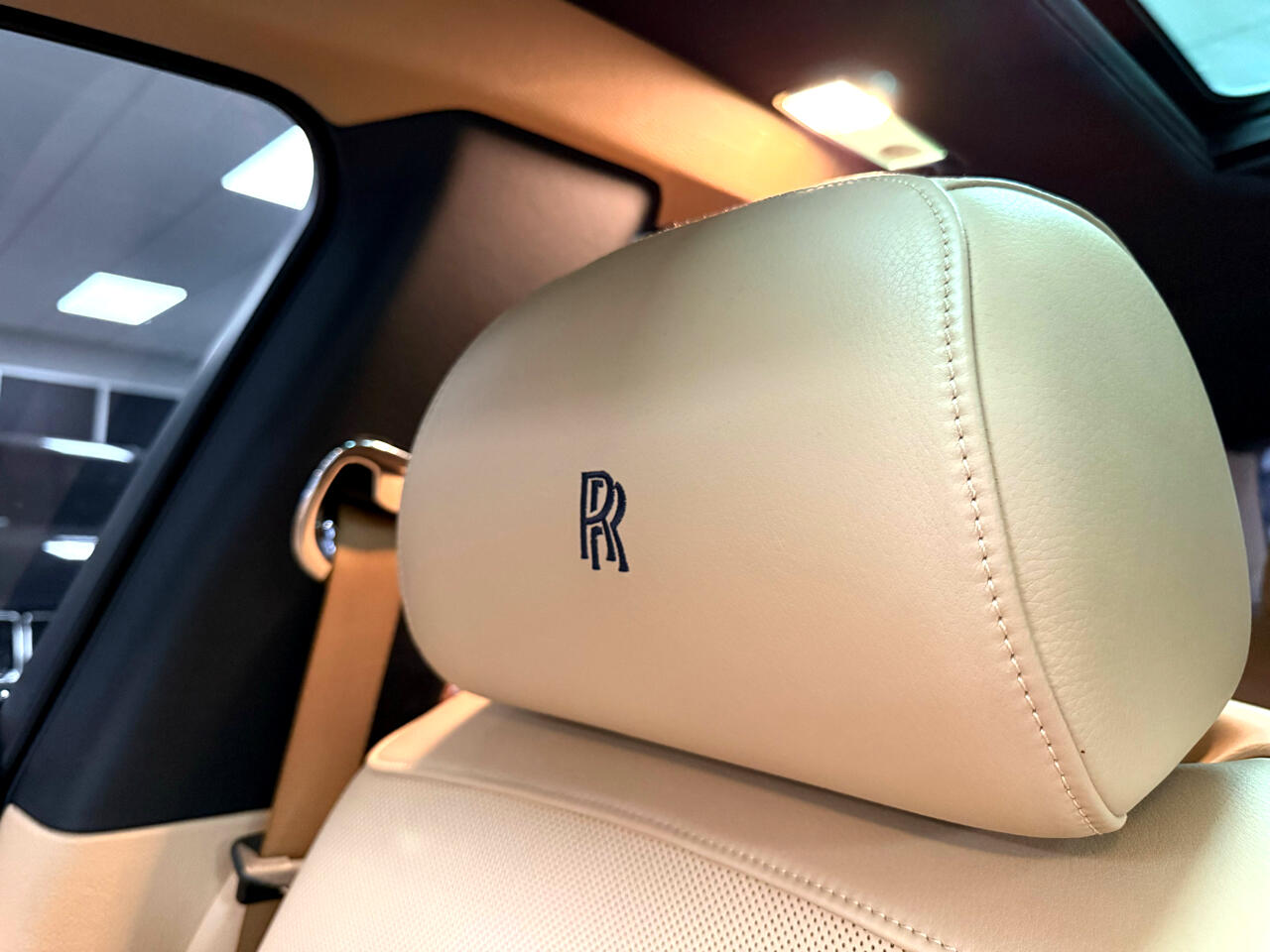 Rolls-Royce Ghost Sedan 2011