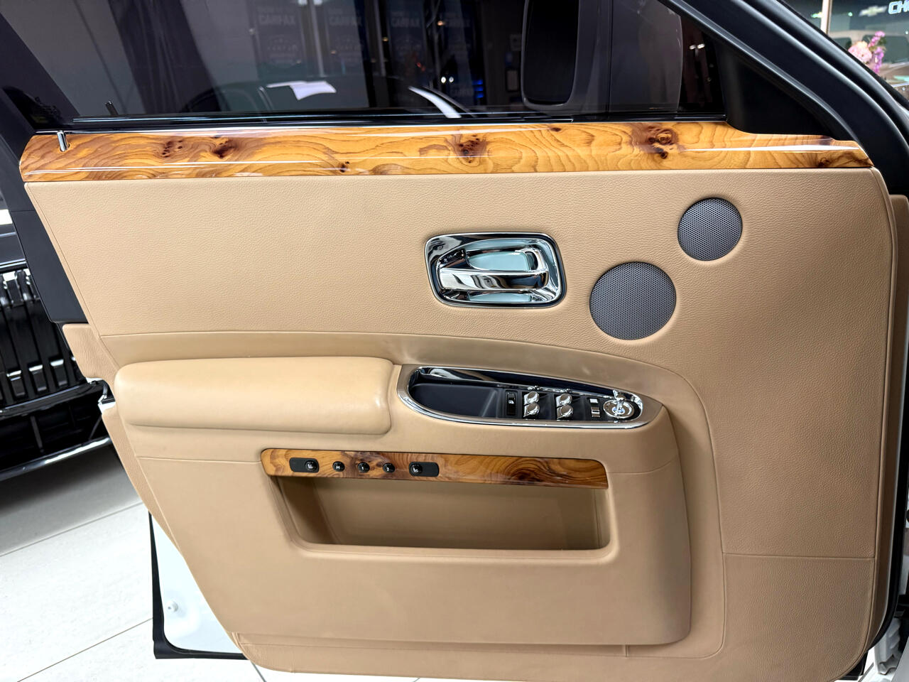 Rolls-Royce Ghost Sedan 2011