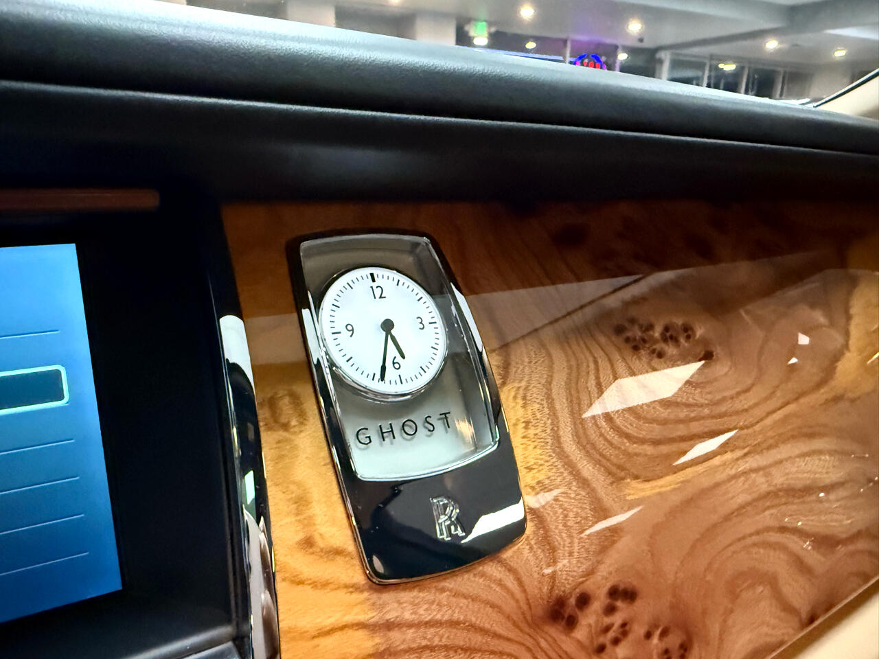 Rolls-Royce Ghost Sedan 2011