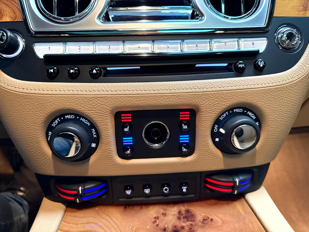 Rolls-Royce Ghost Sedan 2011