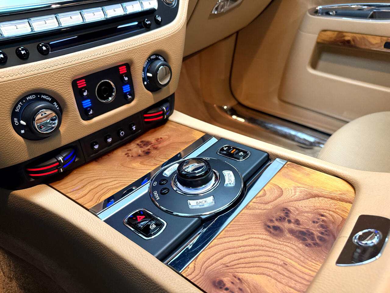 Rolls-Royce Ghost Sedan 2011