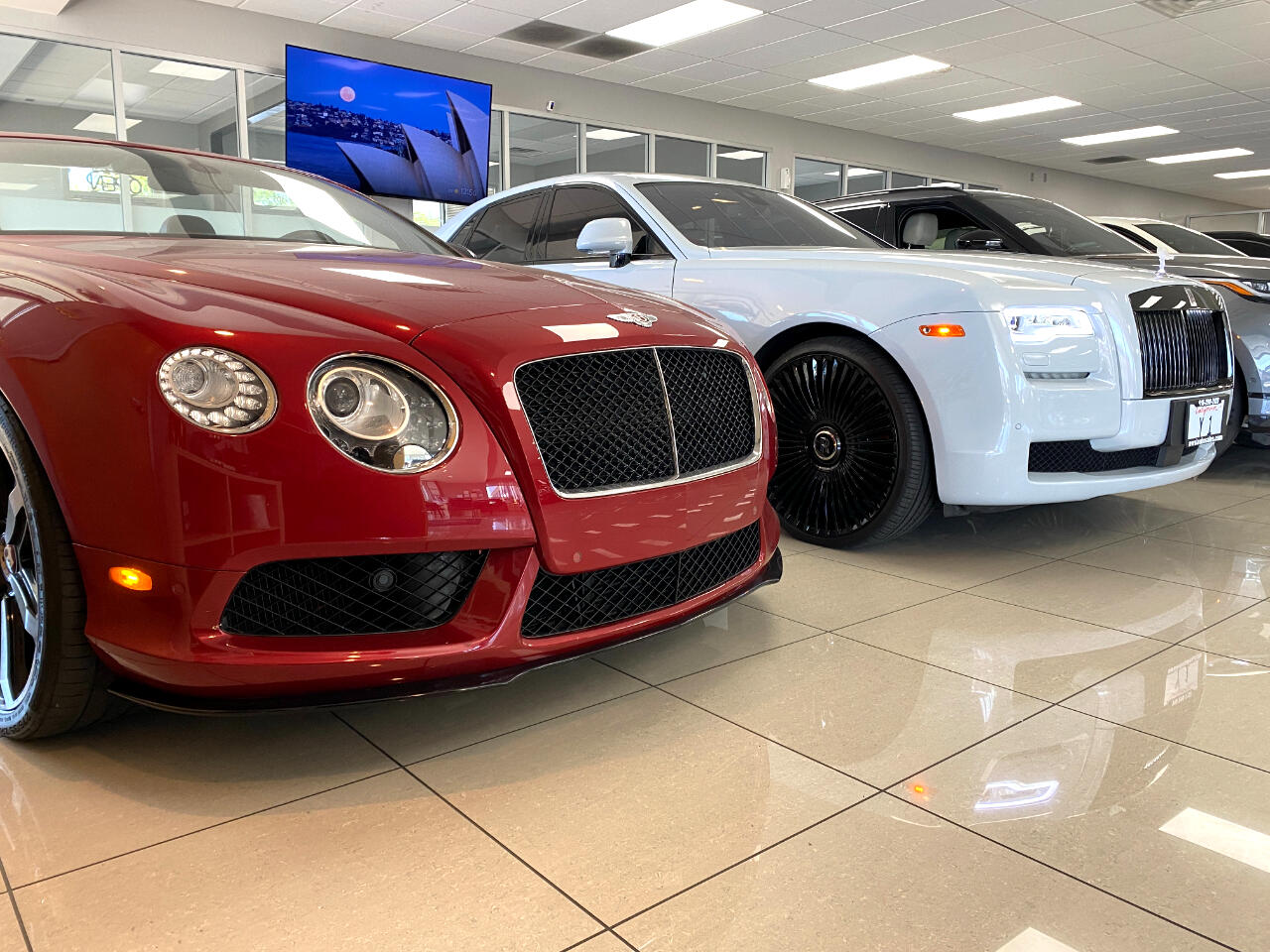 Rolls-Royce Ghost Sedan 2011