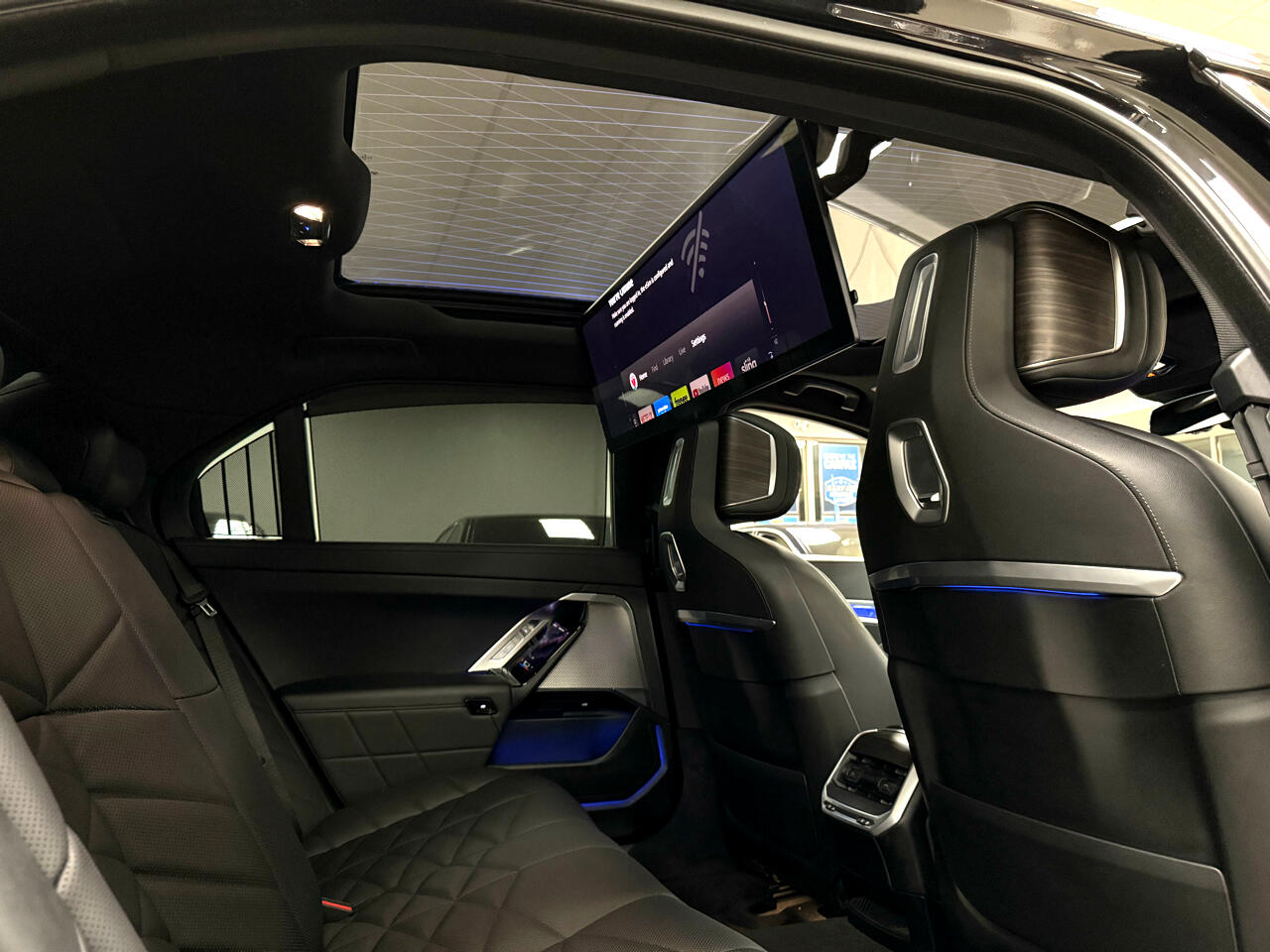 BMW 7-Series 740i 2023