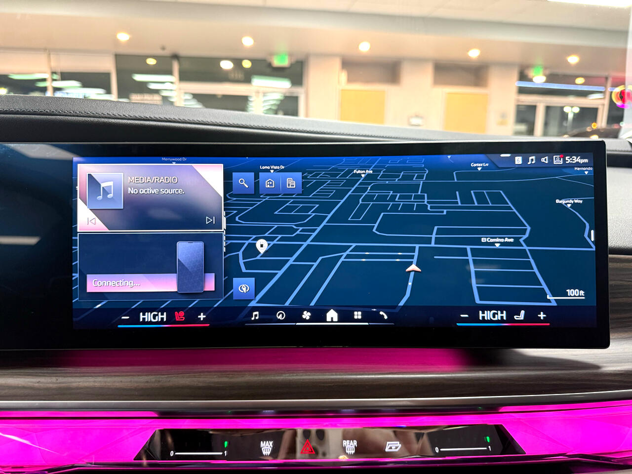 BMW 7-Series 740i 2023