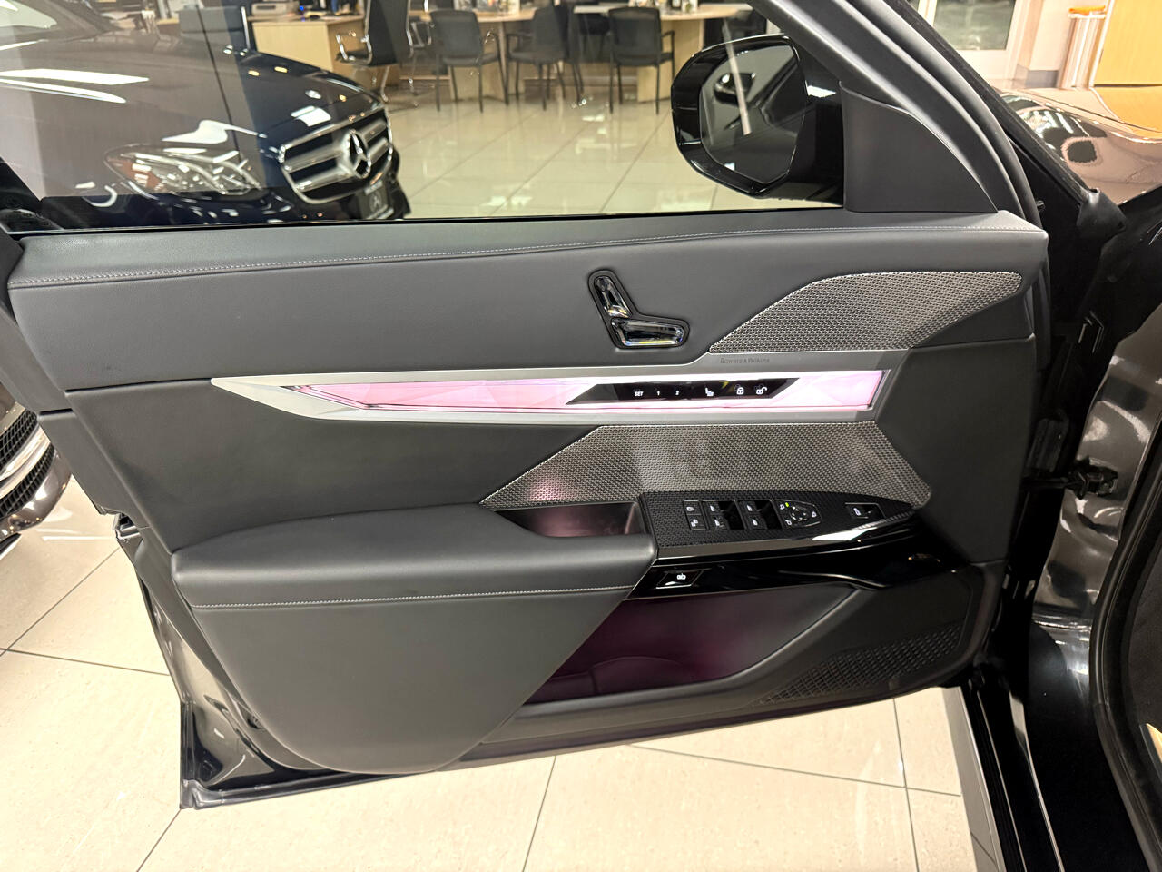 BMW 7-Series 740i 2023