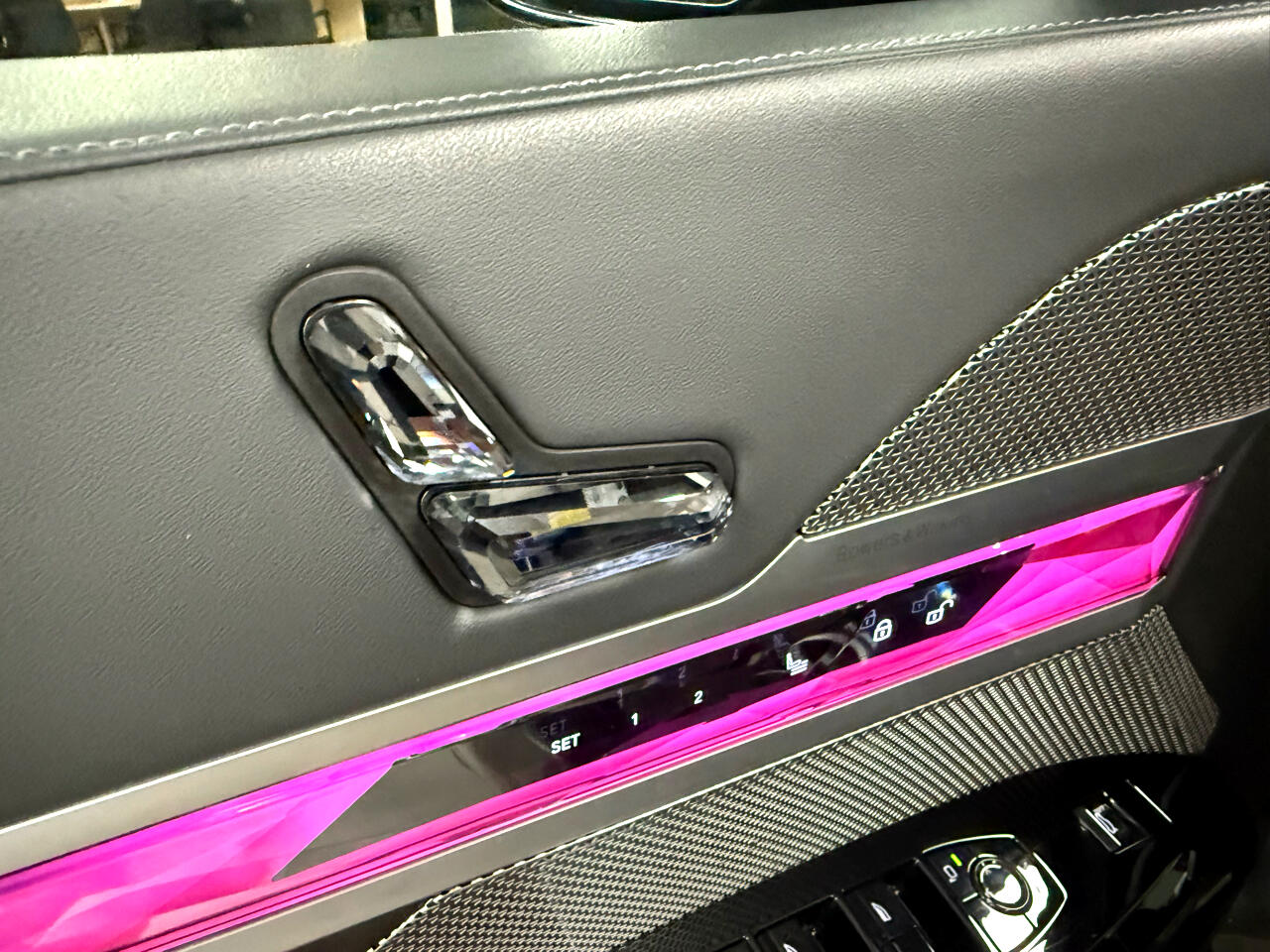 BMW 7-Series 740i 2023