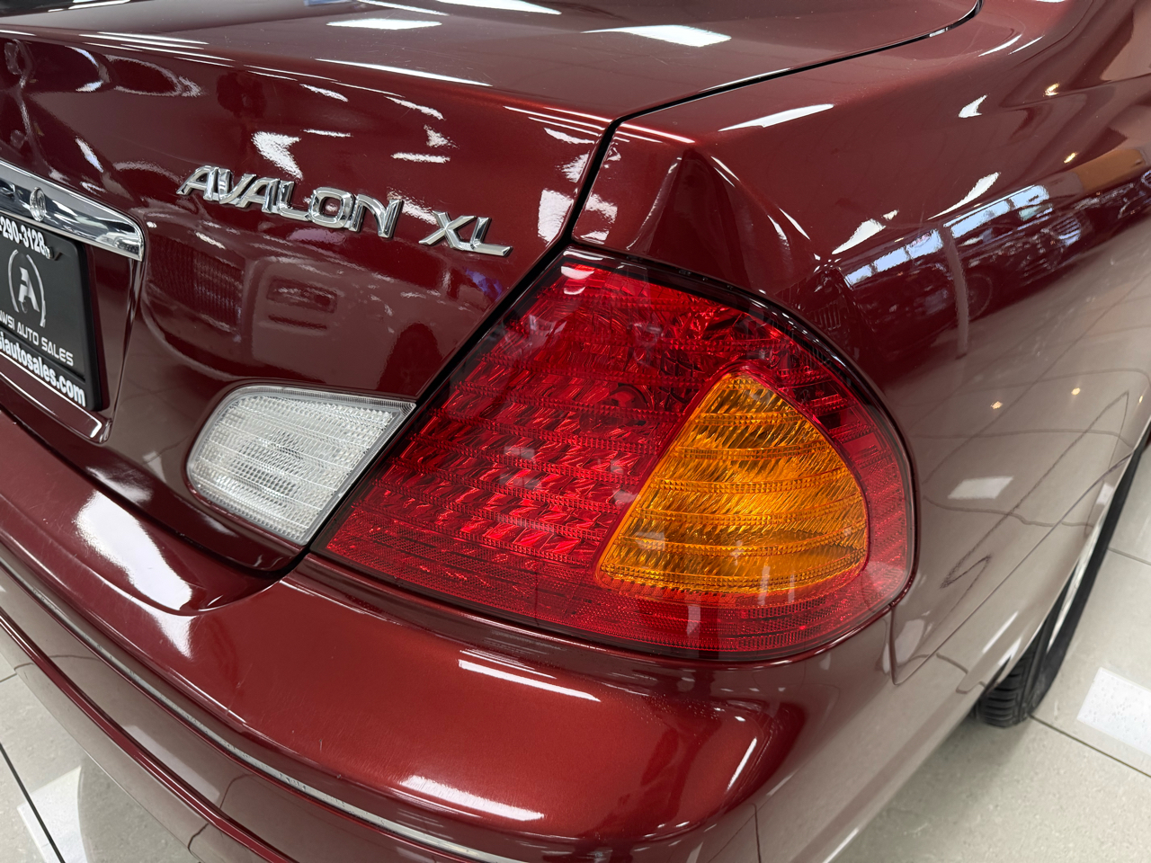 Toyota Avalon XL 2002