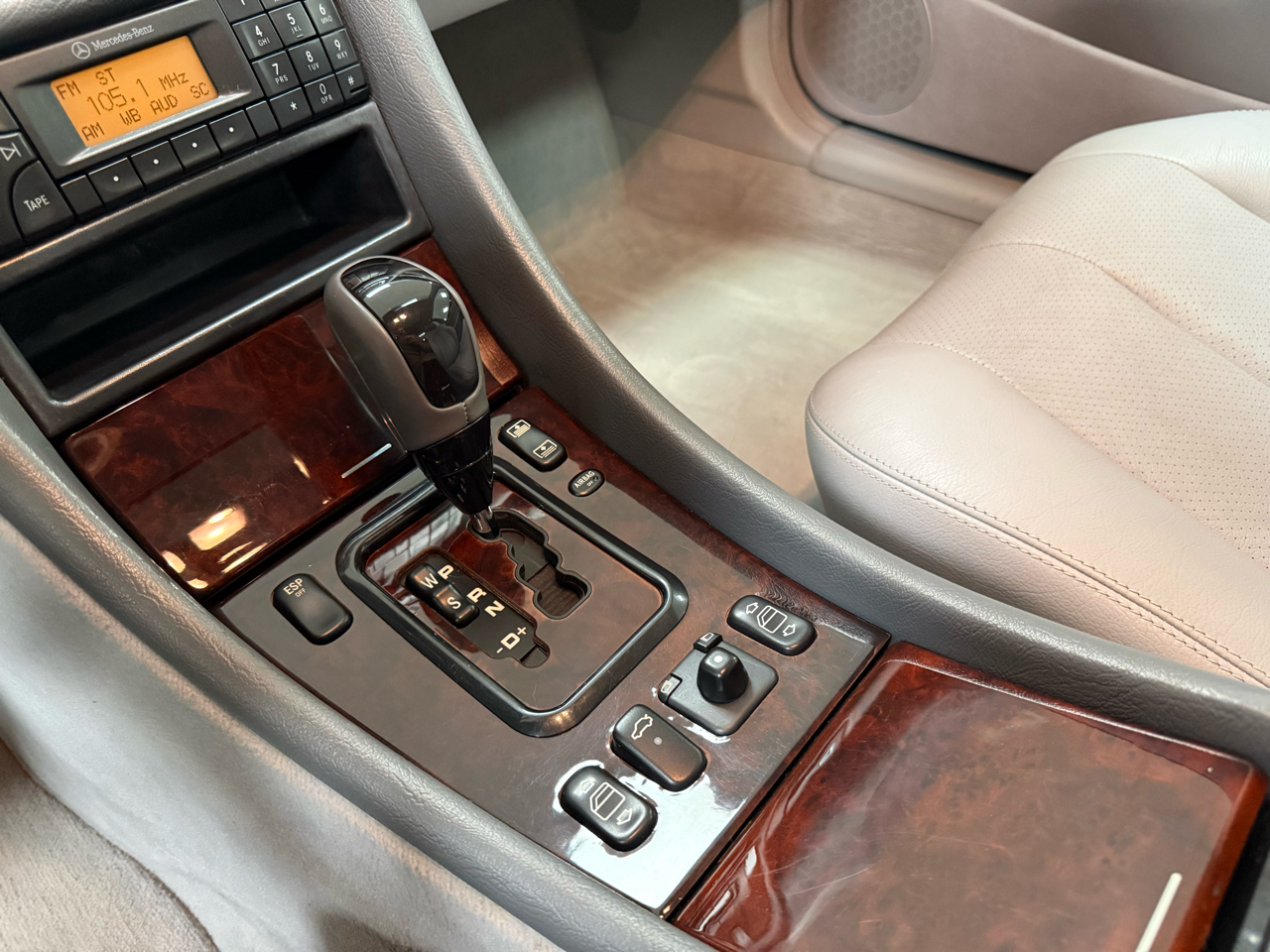 Mercedes-Benz CLK-Class CLK320 2001