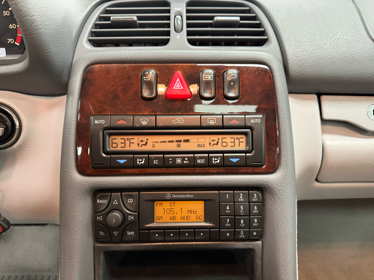 Mercedes-Benz CLK-Class CLK320 2001