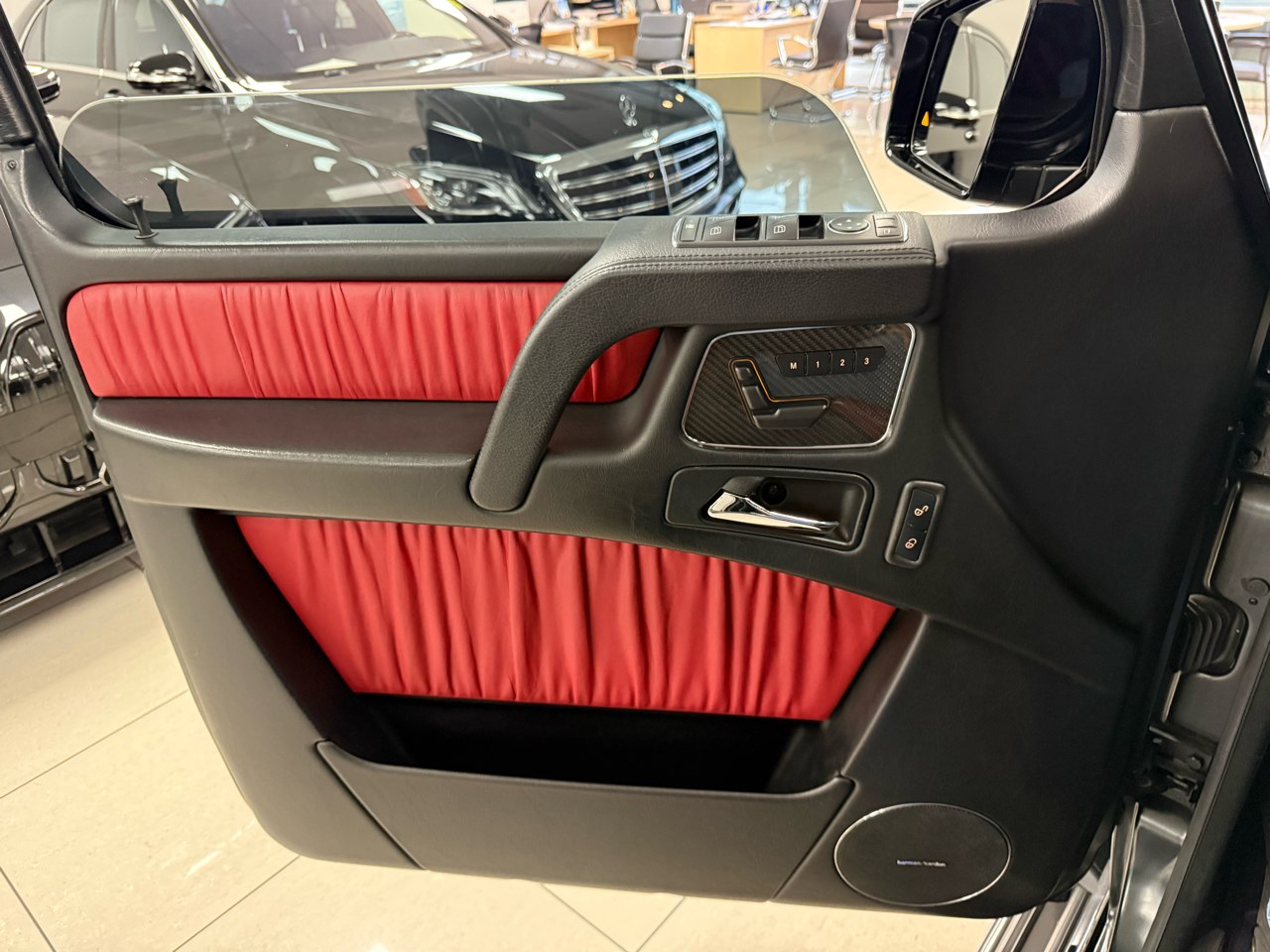 Mercedes-Benz G-Class G550 4MATIC 2013