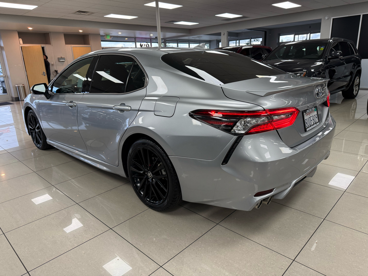 Toyota Camry Hybrid XSE 2021