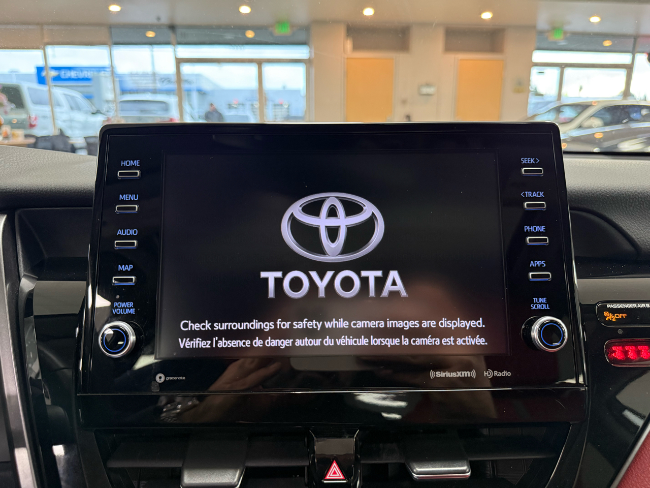 Toyota Camry Hybrid XSE 2021