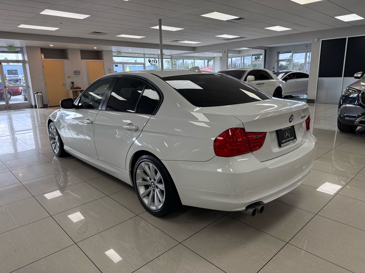 BMW 3-Series 328i 2011