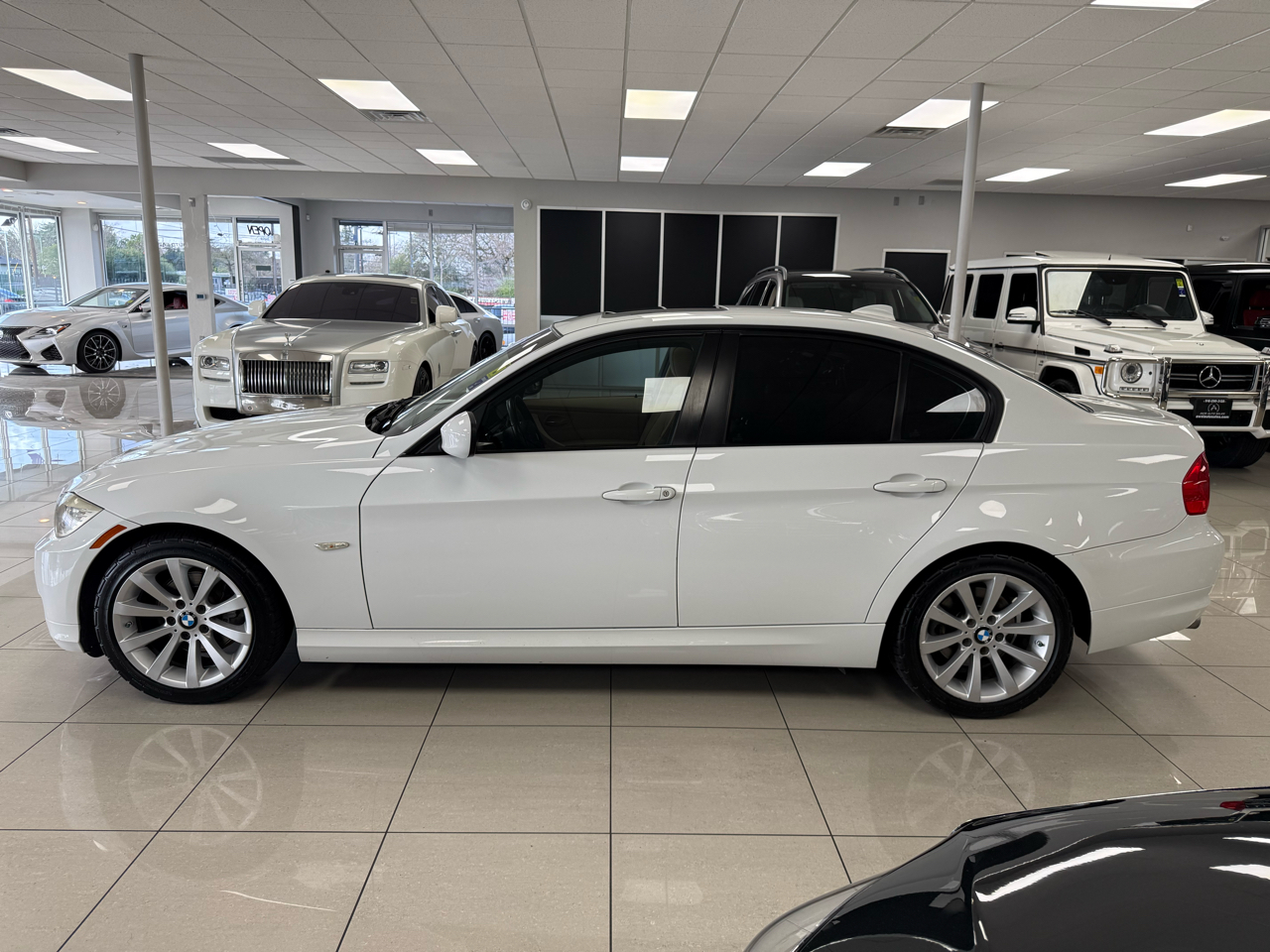 BMW 3-Series 328i 2011