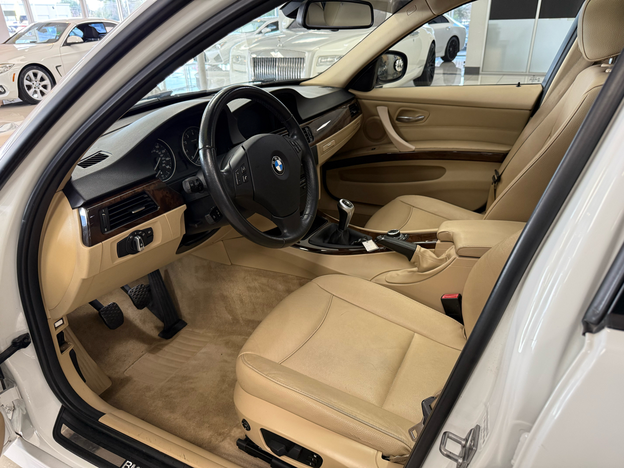 BMW 3-Series 328i 2011