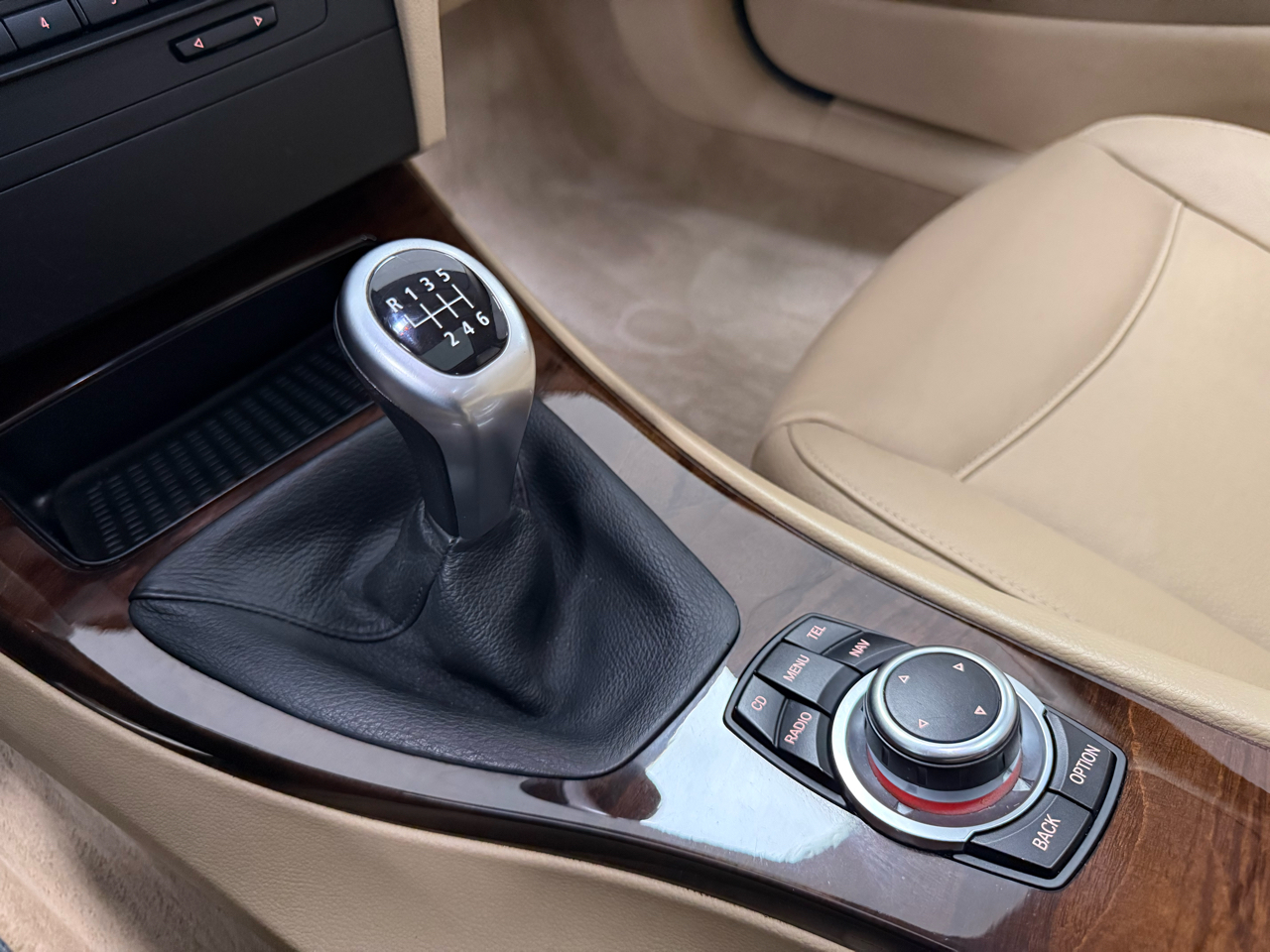 BMW 3-Series 328i 2011