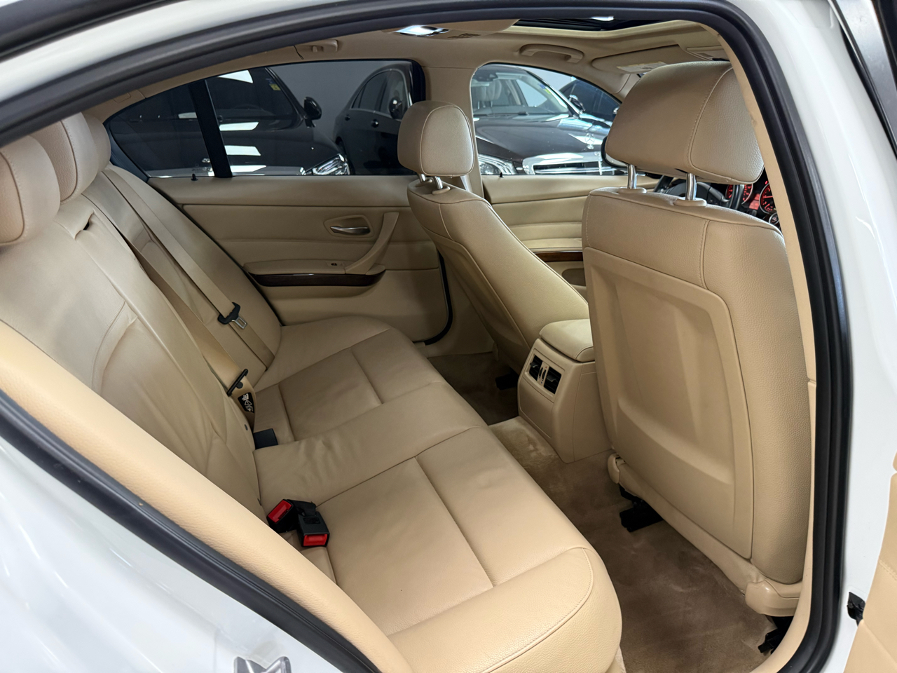 BMW 3-Series 328i 2011