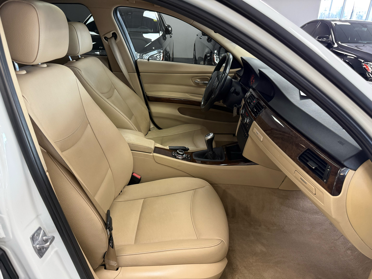 BMW 3-Series 328i 2011