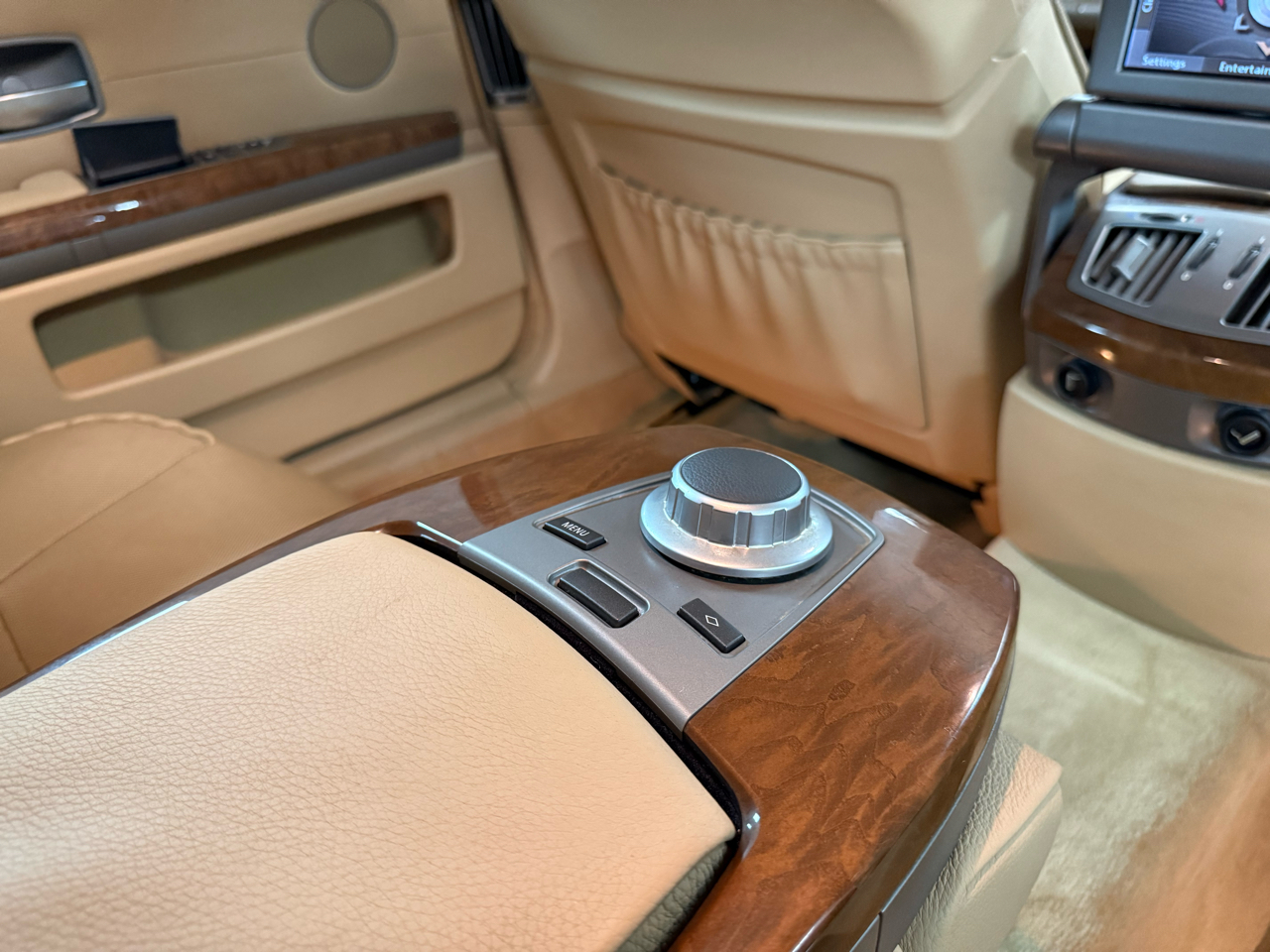 BMW 7-Series 750Li 2007