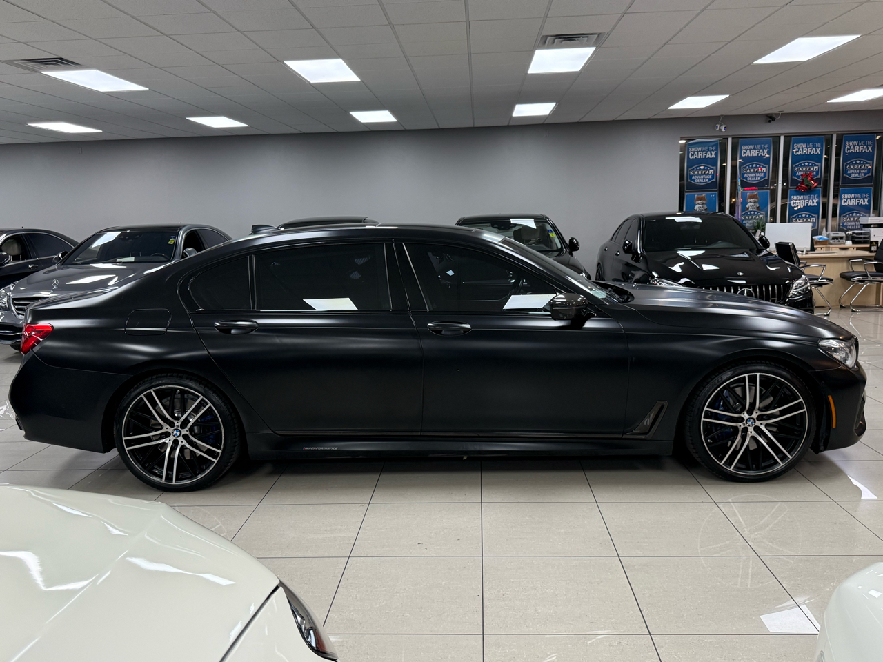 BMW 7-Series 750i 2017