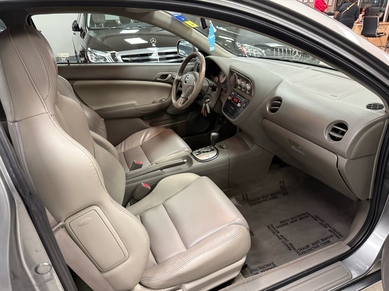 Acura RSX Coupe with 5-speed AT 2005