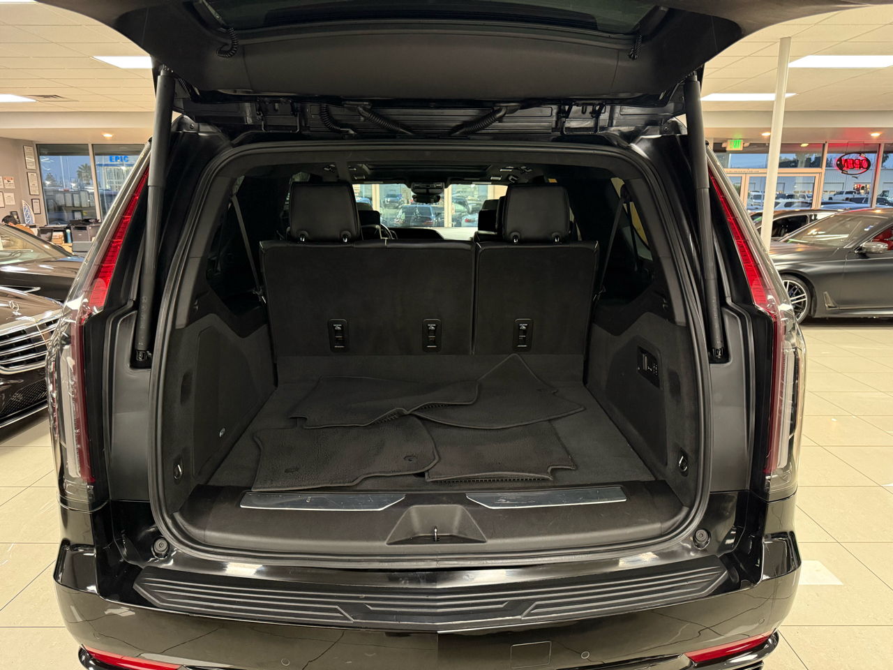 Cadillac Escalade ESV Sport Platinum AWD 2021