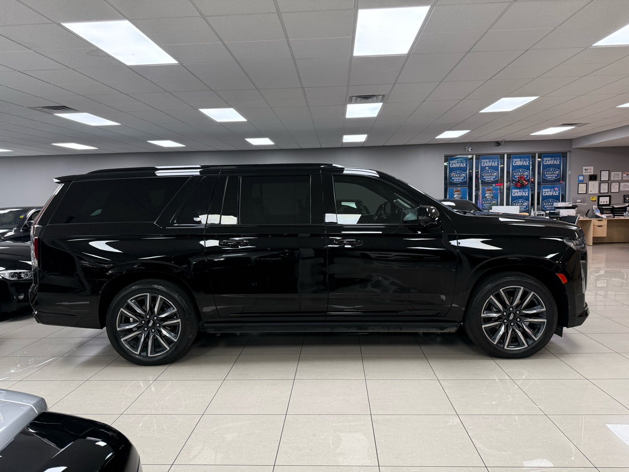 Cadillac Escalade ESV Sport Platinum AWD 2021
