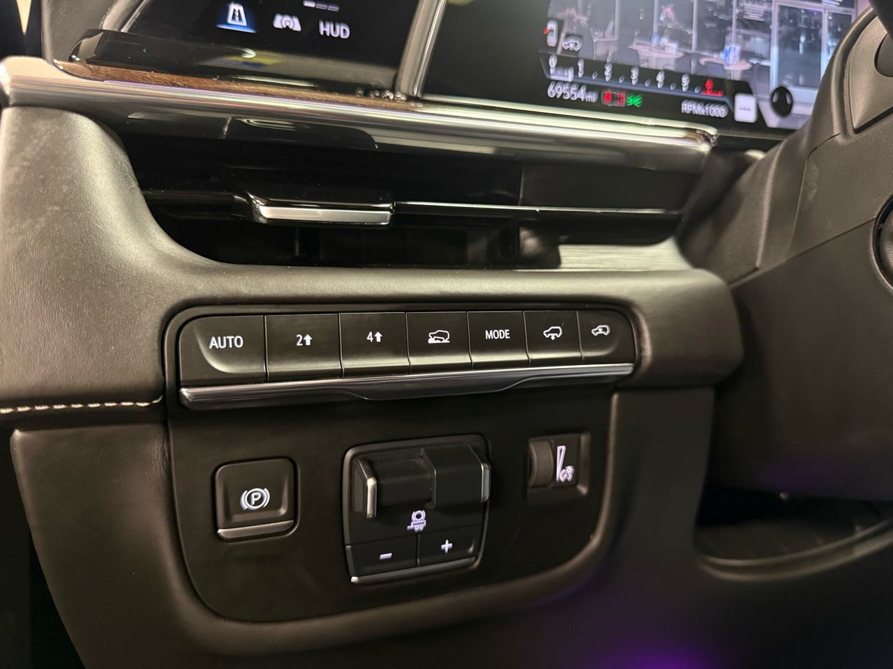 Cadillac Escalade ESV Sport Platinum AWD 2021