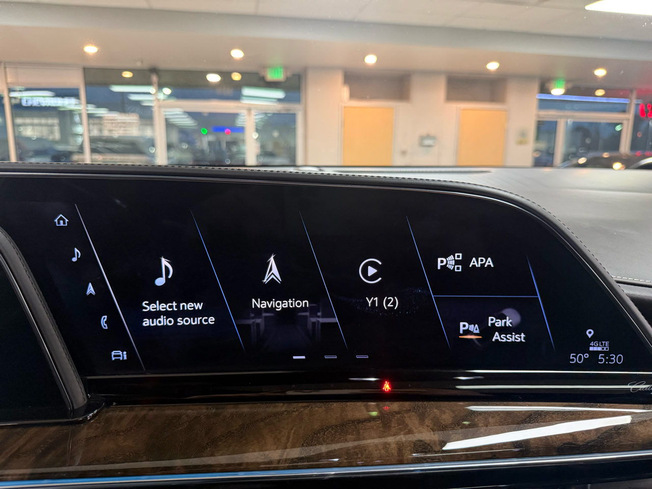 Cadillac Escalade ESV Sport Platinum AWD 2021