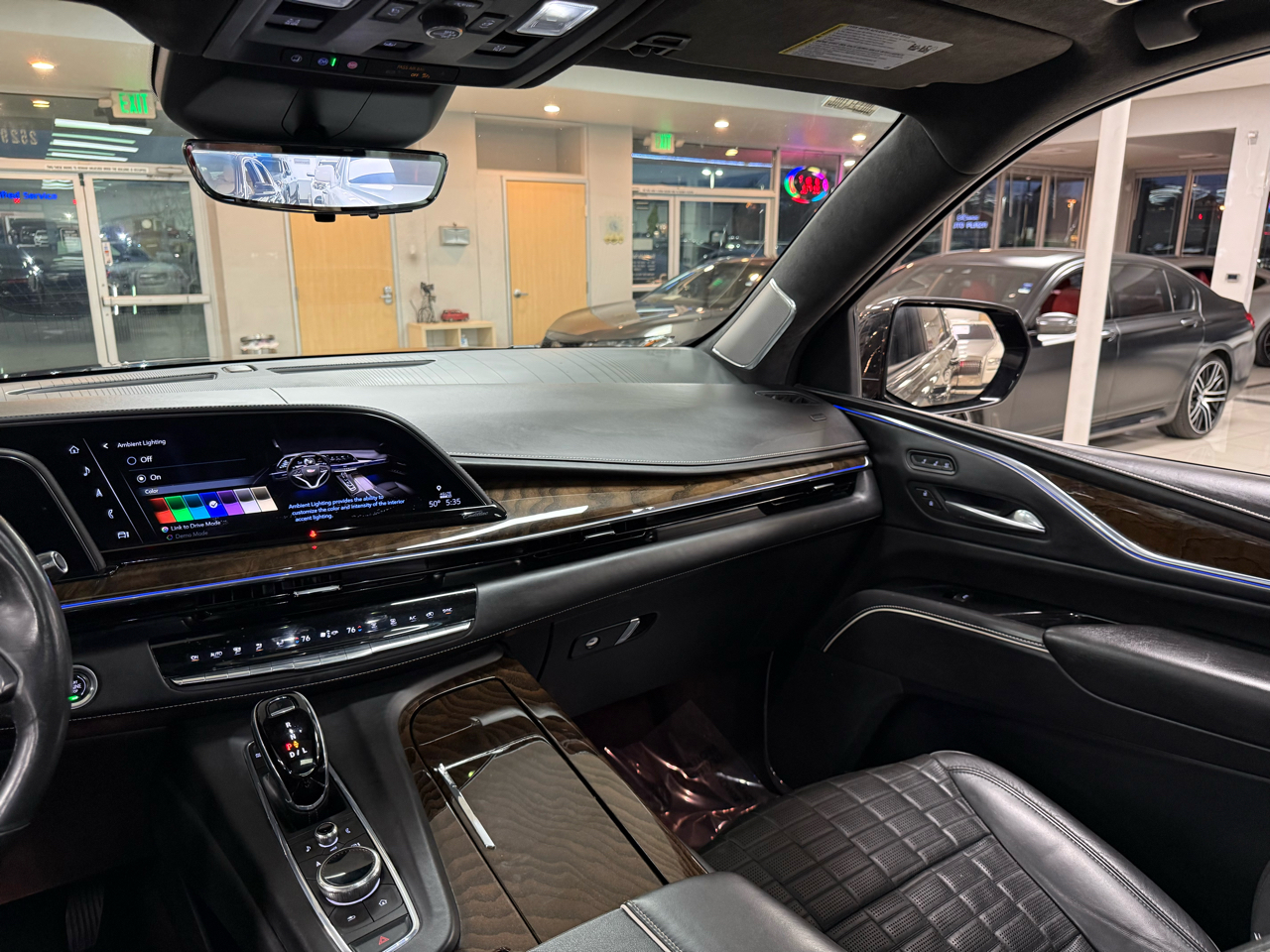 Cadillac Escalade ESV Sport Platinum AWD 2021