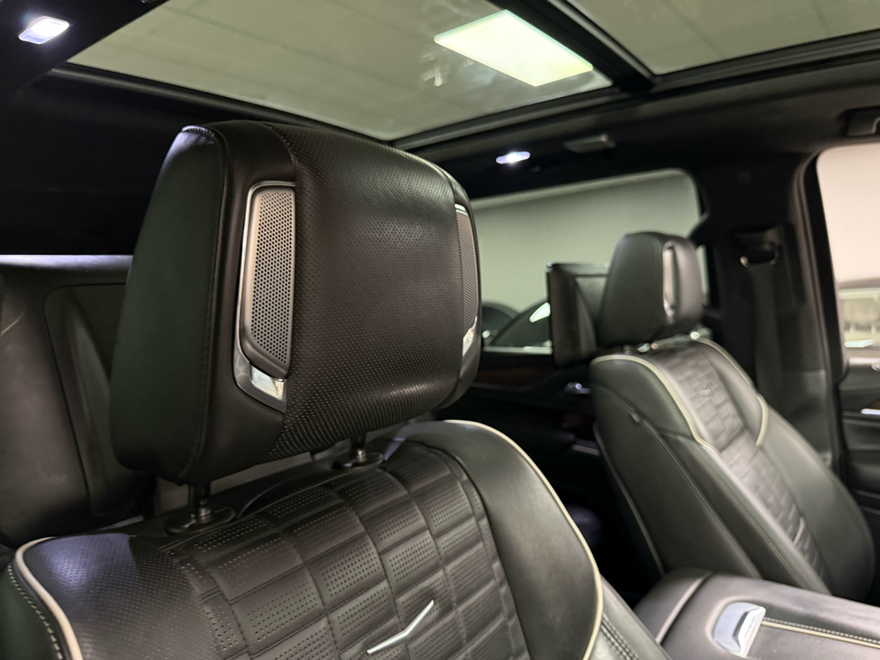 Cadillac Escalade ESV Sport Platinum AWD 2021